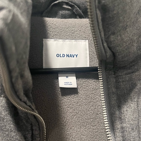 Women’s full length puffer vest - size medium - Picture 2 of 4